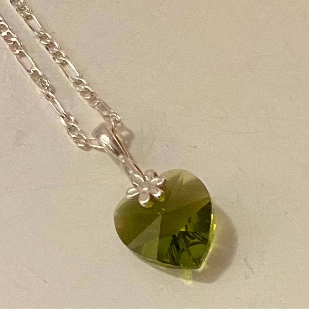 NEW Swarovski Olivine crystal heart necklace NEW August birthstone!